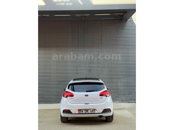 Sahibinden Kia Ceed 1.6 CRDi Concept Plus 2013 Model 