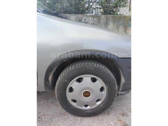 Sahibinden Opel Corsa 1.4 Swing 1996 Model