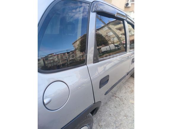Sahibinden Opel Corsa 1.4 Swing 1996 Model