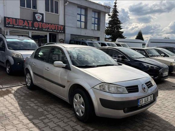 Sahibinden Renault Megane 1.5 dCi Authentique 2006 Model  310.000 km Gri