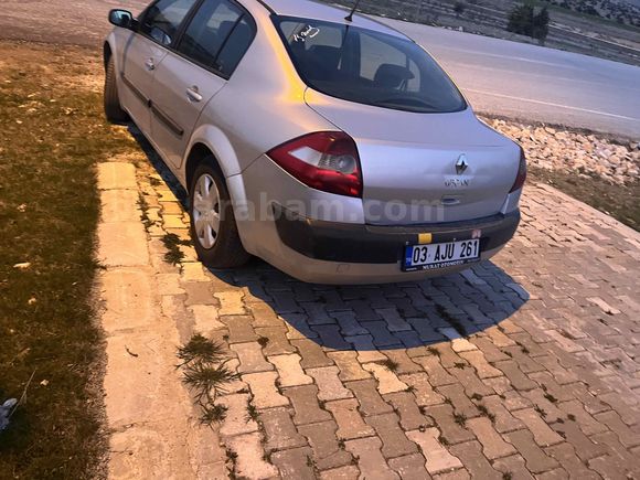 Sahibinden Renault Megane 1.5 dCi Authentique 2006 Model  310.000 km Gri
