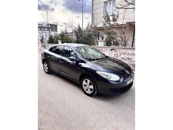 HATASIZ BOYASIZ Sahibinden Renault Fluence 1.5 dCi Extreme 2011 Model  285.000 km Füme