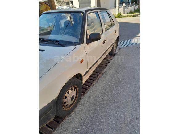 Sahibinden Skoda Felicia 1.3 1998 Model  130.000 km Beyaz