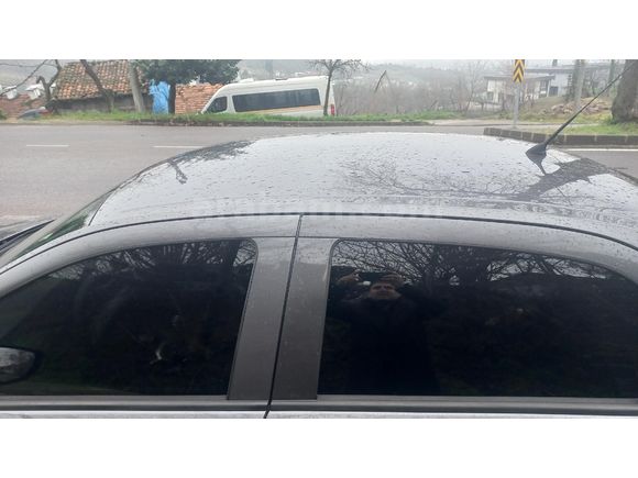 Kamu personelinden temiz kullanilmis 1.5 BlueHDI Feel 2019 Model