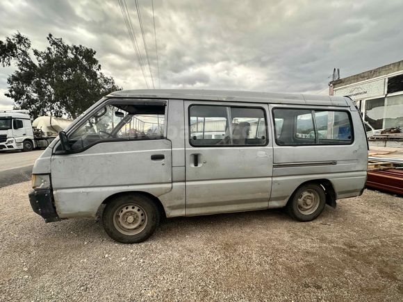 Sahibinden Mitsubishi L 300 Camlı Van 1992 Model 