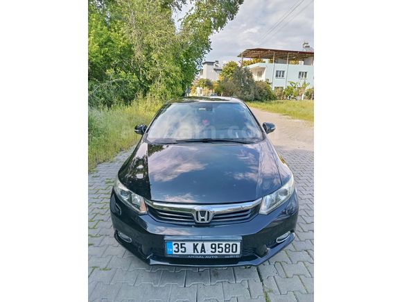 Sahibinden Honda Civic 1.6i VTEC ECO Elegance 2012 Model