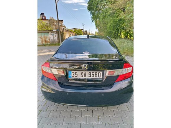 Sahibinden Honda Civic 1.6i VTEC ECO Elegance 2012 Model