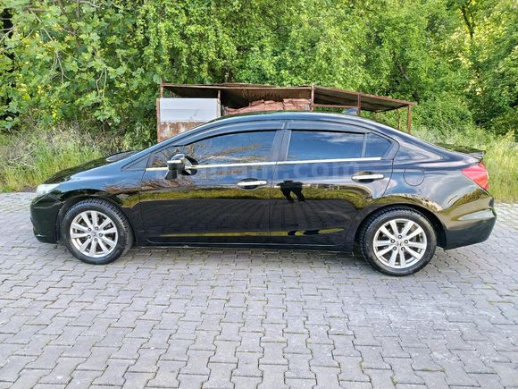 Sahibinden Honda Civic 1.6i VTEC ECO Elegance 2012 Model