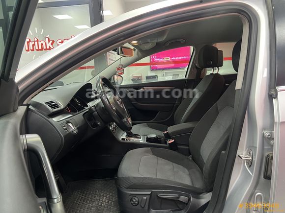 Galeriden Volkswagen Passat 1.6 TDi BlueMotion Comfortline 2014 Model Yalova 104.132 km Gri