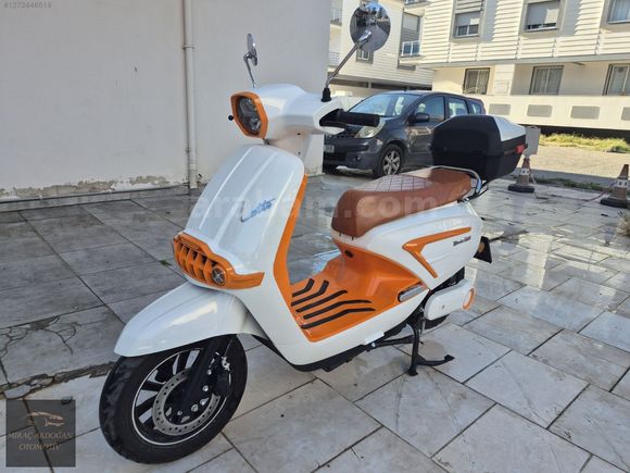 AKDOĞAN OTOMOTİV'DEN MOTOLUX LATTE ELEKTRİKLİ SCOOTER