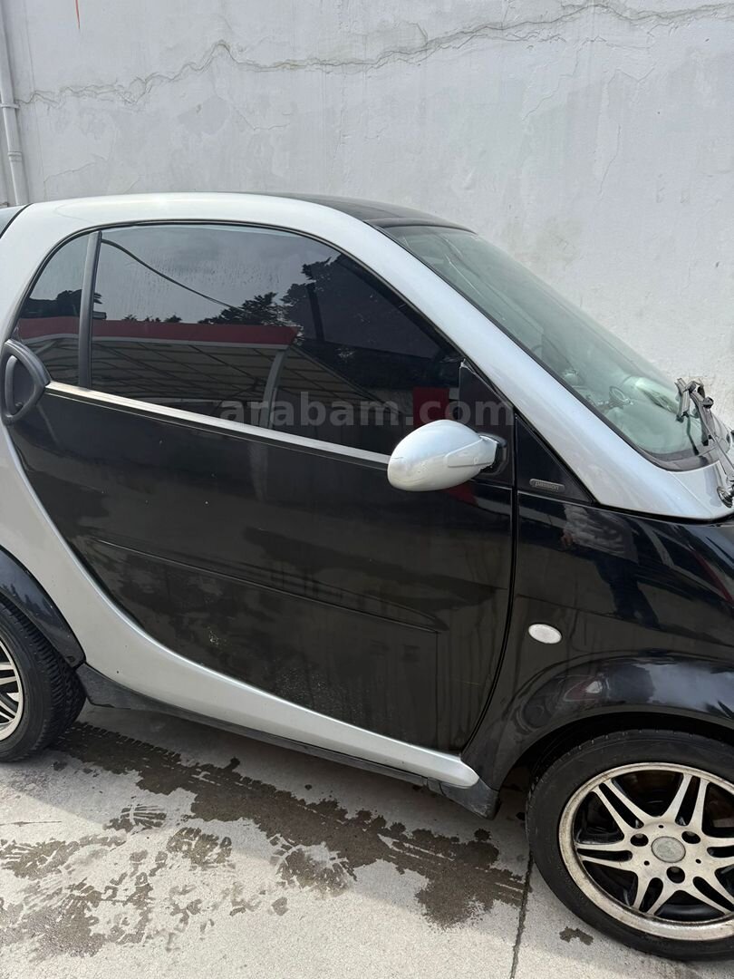 Sahibinden Smart ForTwo 0.7 Passion 2004 Model İstanbul 211.000 km Siyah 2
