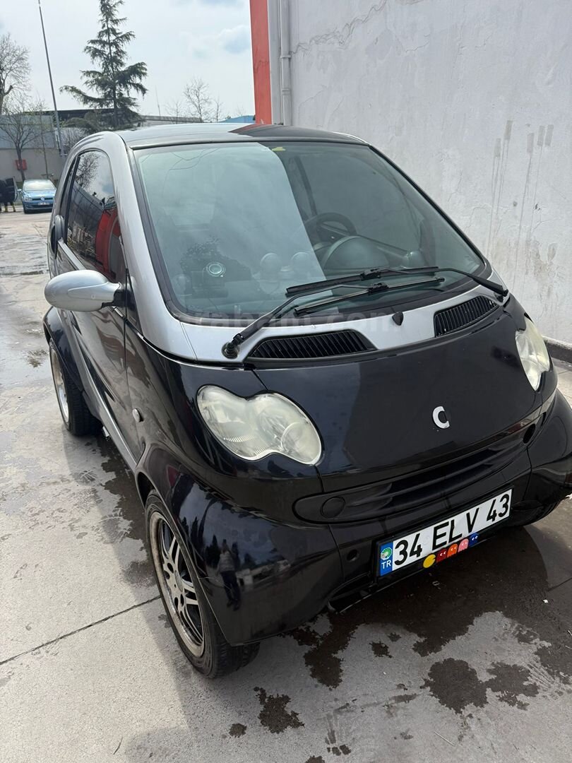 Sahibinden Smart ForTwo 0.7 Passion 2004 Model İstanbul 211.000 km Siyah 1