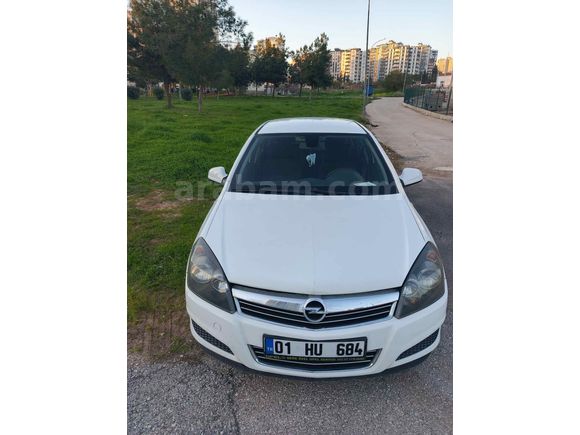 Galeriden Opel Astra 1.6 Essentia 2012 Model Adana