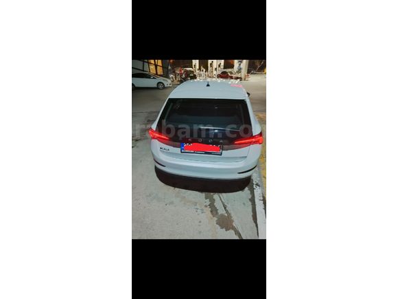 Sahibinden Skoda Scala 1.0 TSI Premium 2021 Model  78.000 km Beyaz