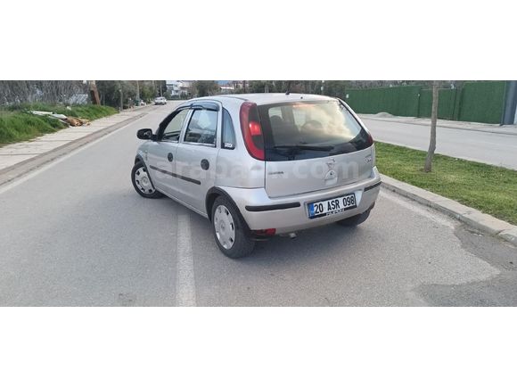 Sahibinden Opel Corsa 1.3 CDTI Essentia 2004 Model  352.000 km Gri (Gümüş)