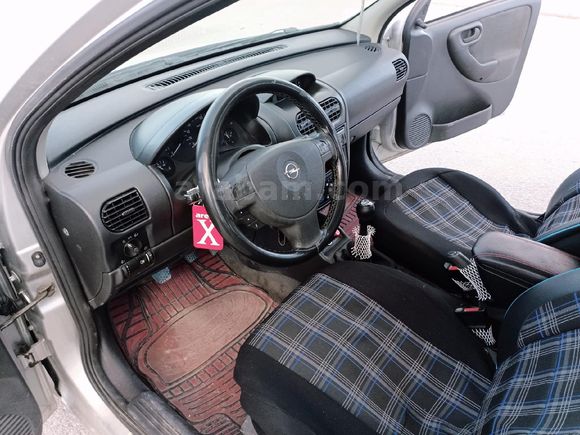 Sahibinden Opel Corsa 1.3 CDTI Essentia 2004 Model  352.000 km Gri (Gümüş)