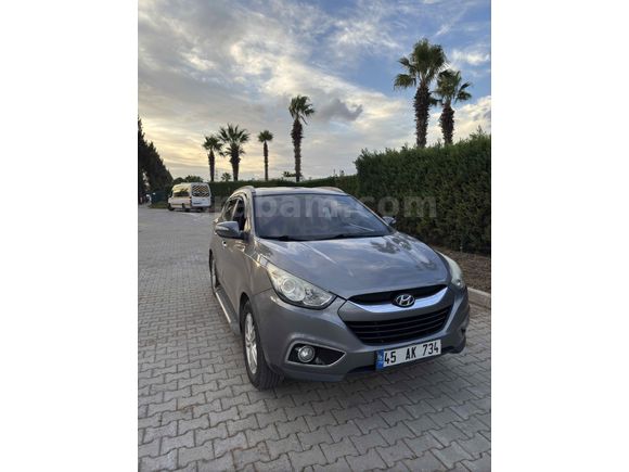 MEMURDAN HATASIZ BOYASIZ DEĞİŞENSİZ DÜŞÜK KM TEMİZ ix35 STYLE PLUS