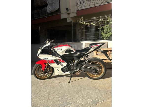 Yamaha R7 GP 60. Yıl
