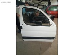 PEUGEOT PARTNER SAĞ ÖN KAPI SÖKME ORJİNAL SAVAS OTO 05323592216