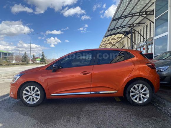 ENES'DEN_RENAULT CLİO 1.0 TCE TOUCH XTRONİC_BAKIMLI_OTOMATİK