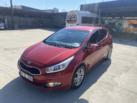 Sahibinden Kia Ceed 1.6 CRDi Concept 2012 Model 