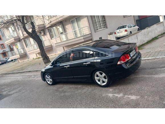 Sahibinden Honda Civic 1.6i VTEC Premium 2008 Model