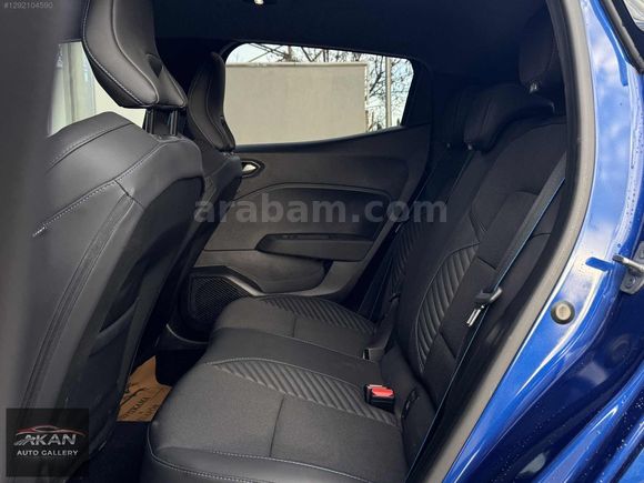 AKAN AUTO 2025 RENAULT CLİO | BOYASIZ DEĞİŞENSİZ | 19.000 KM