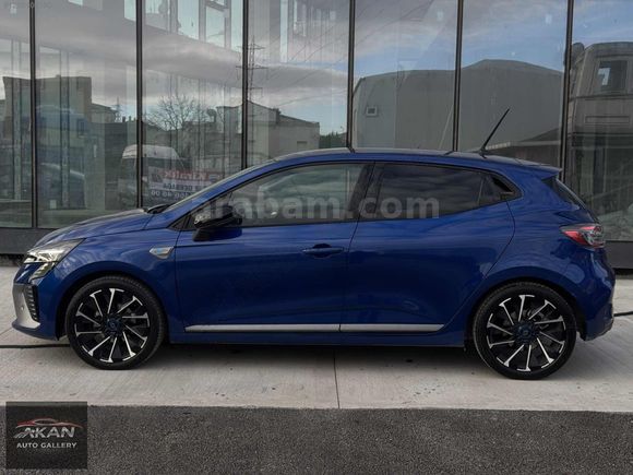 AKAN AUTO 2025 RENAULT CLİO | BOYASIZ DEĞİŞENSİZ | 19.000 KM