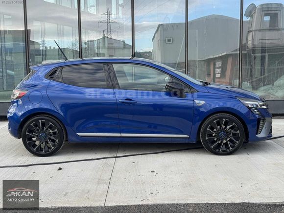 AKAN AUTO 2025 RENAULT CLİO | BOYASIZ DEĞİŞENSİZ | 19.000 KM