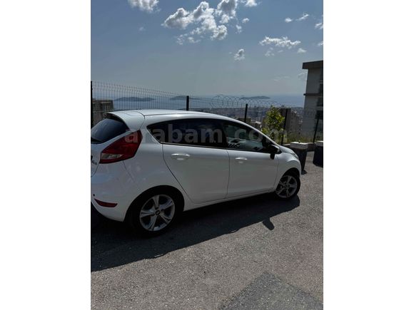 Sahibinden Ford Fiesta 1.4 TDCi Trend 2012 Model 