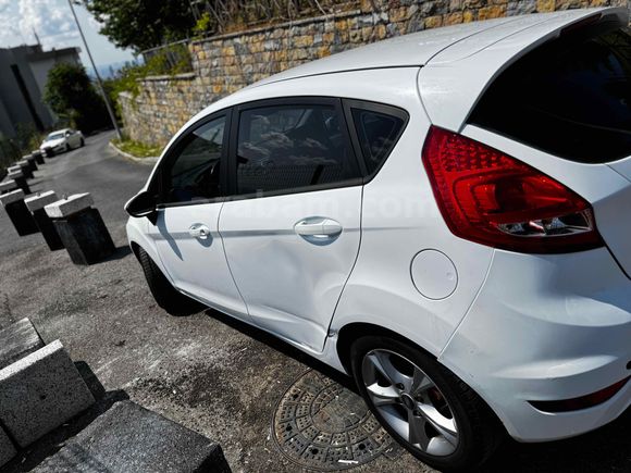 Sahibinden Ford Fiesta 1.4 TDCi Trend 2012 Model 
