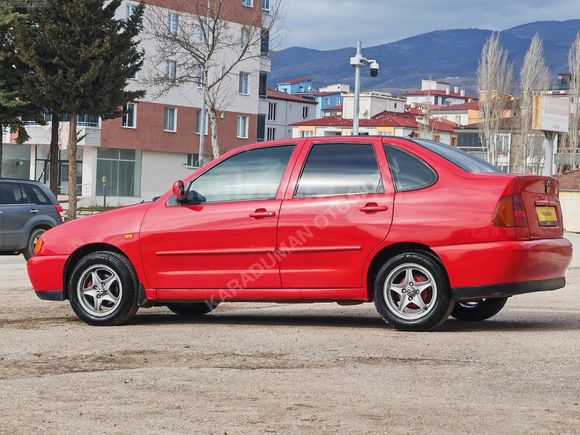 Bakımlı duşuk km aile aracı