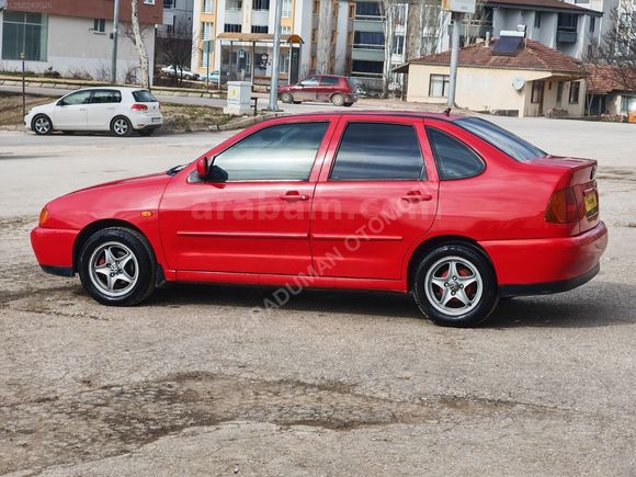 Bakımlı duşuk km aile aracı
