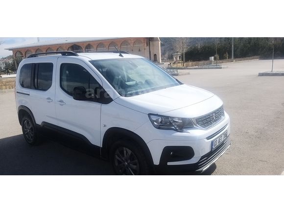 Sahibinden Peugeot Rifter 1.5 BlueHDI Allure 2023 Model