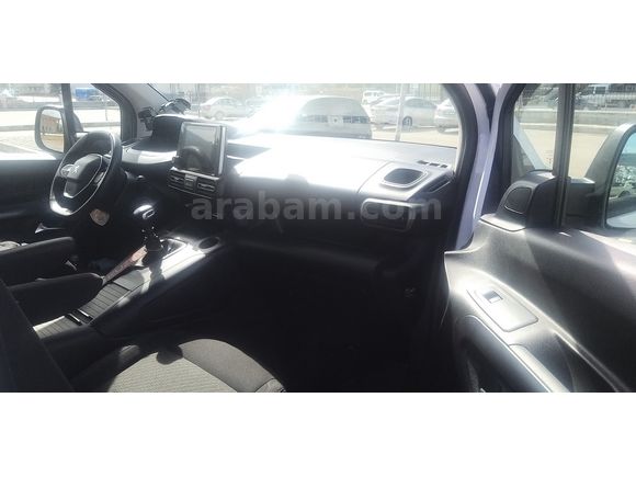 Sahibinden Peugeot Rifter 1.5 BlueHDI Allure 2023 Model