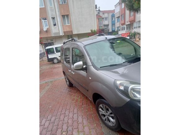 Sahibinden Renault Kangoo Multix 1.5 dCi Extreme 2015 Model İstanbul 173 km