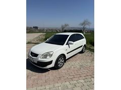TR DE TEK BOYASIZ DEĞİŞENSİZ AZ KM Lİ KİA RİO