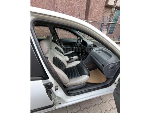 Sahibinden Renault Laguna 2.0 RXE 1996 Model