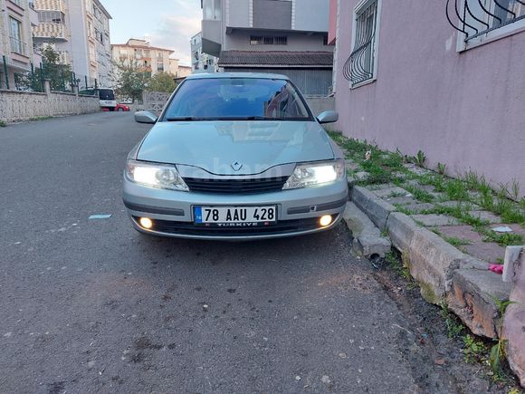 Sahibinden Renault Laguna 1.6 Privilege 2004 Model  272.000 km Gri (Gümüş)