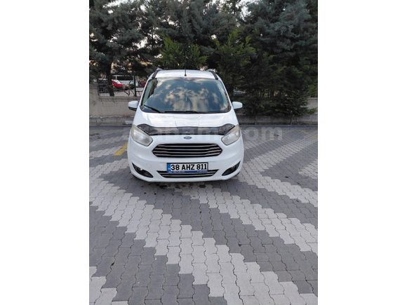 Sahibinden Ford Tourneo Courier 1.6 TDCi Titanium 2015 Model