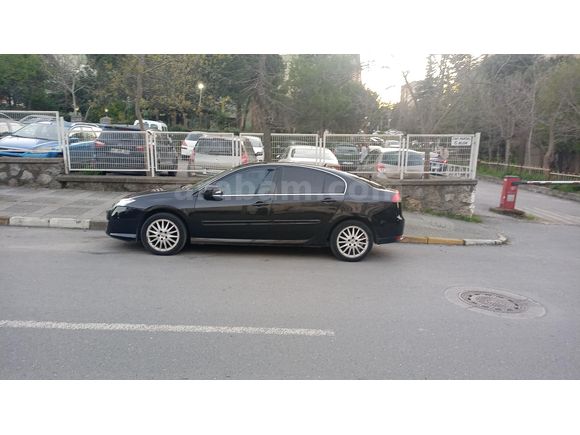Sahibinden Renault Laguna 2.0 dCi Executive 2010 Model