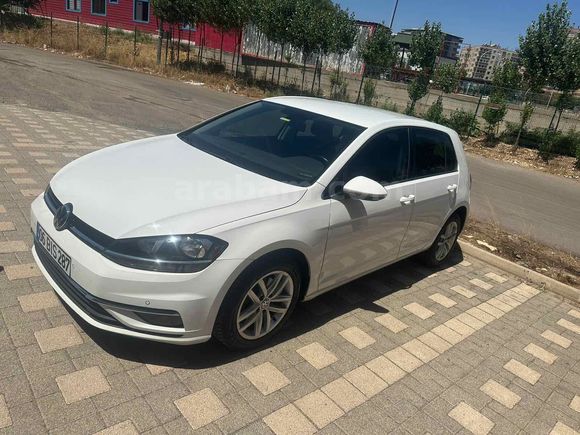 Sahibinden Volkswagen Golf 1.6 TDi Comfortline 2018 Model Diyarbakır 165.000 km Beyaz