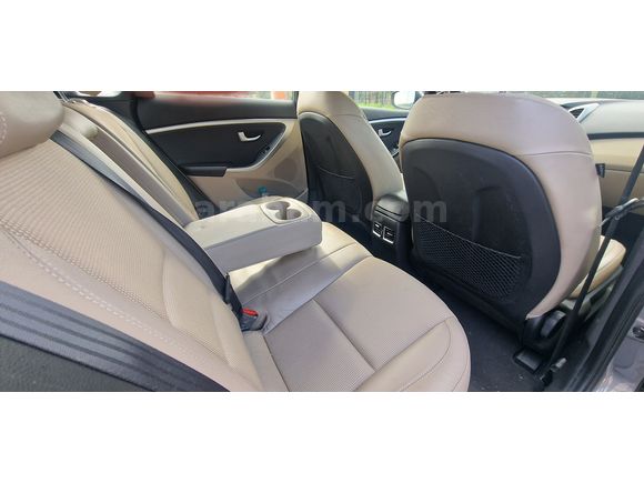 İLK Sahibi ÖĞRETMENDEN 40 BİN KM . i30 1.6 CRDi CW Elite 2013 Model 