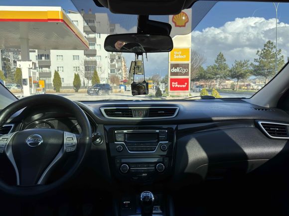 Sahibinden Nissan Qashqai 1.5 dCi Sky Pack 2015 Model  185.000 km Beyaz