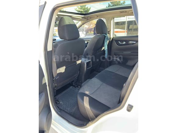 Sahibinden Nissan Qashqai 1.5 dCi Sky Pack 2015 Model  185.000 km Beyaz