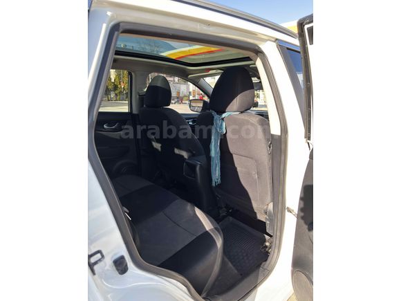 Sahibinden Nissan Qashqai 1.5 dCi Sky Pack 2015 Model  185.000 km Beyaz