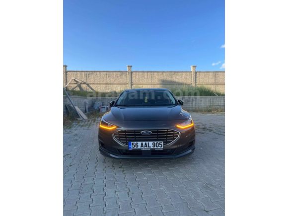 Sahibinden Ford Focus 1.5 Ti-VCT Titanium 2022 Model  86.000 km Füme