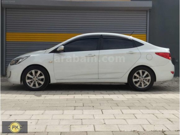 2015 model Hyundai Accent OTOMATİK Benzin lpğ