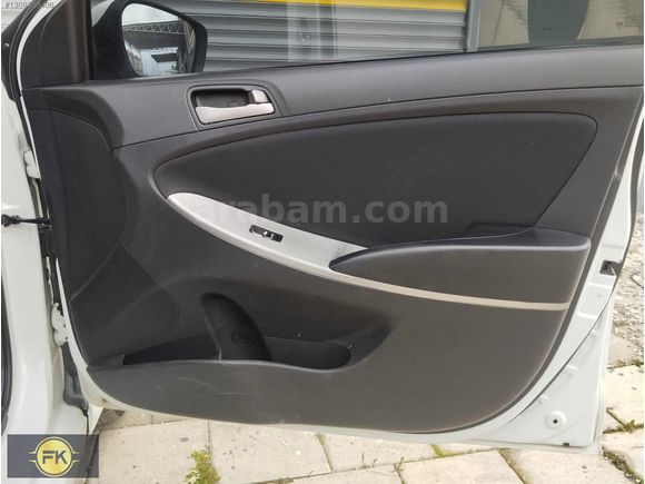 2015 model Hyundai Accent OTOMATİK Benzin lpğ