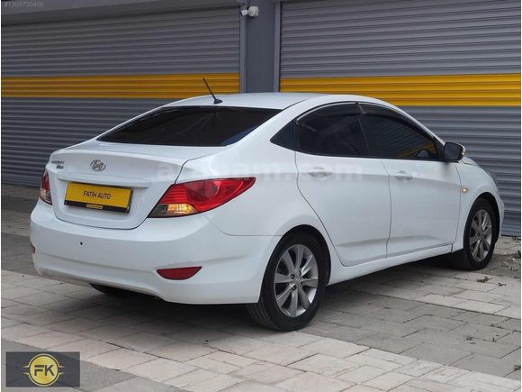 2015 model Hyundai Accent OTOMATİK Benzin lpğ